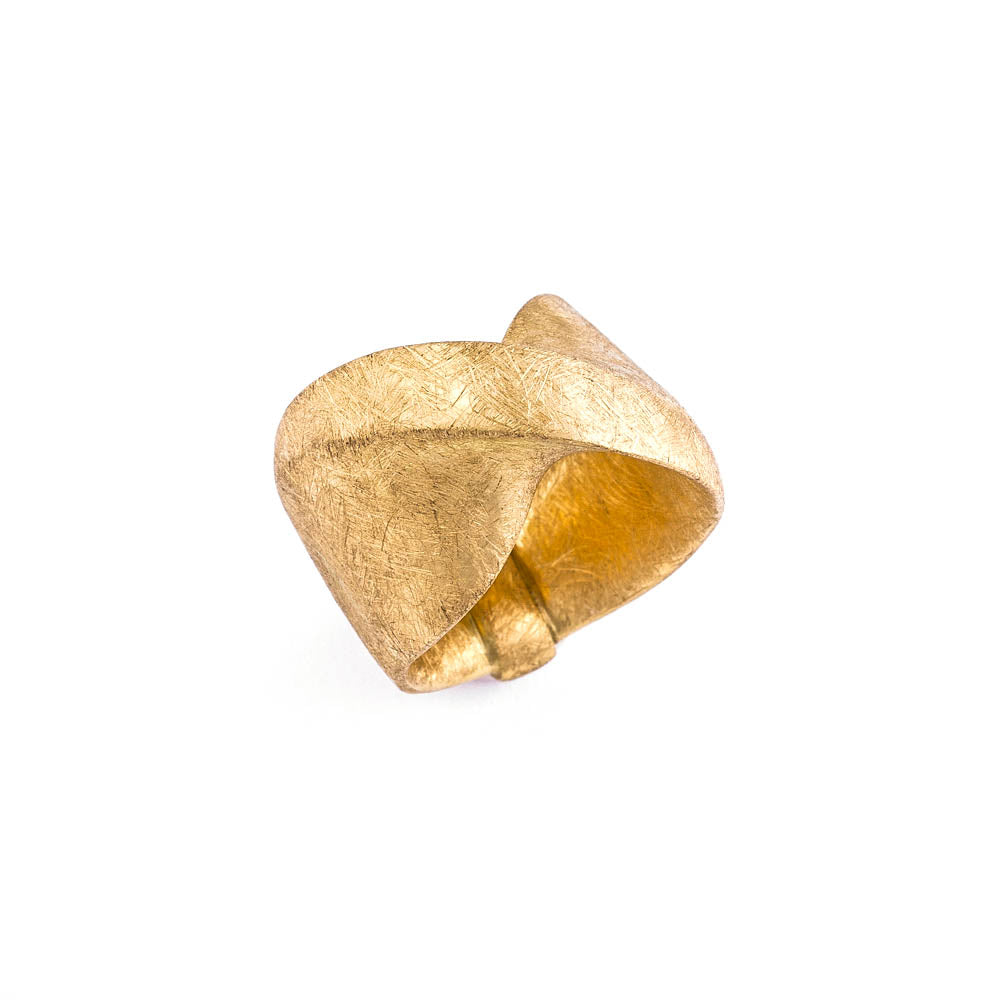 18K yellow gold - SOLID Mobius #1 statement cocktail Ring