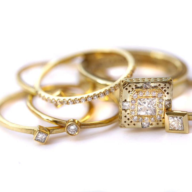 collection of 18K yellow gold rings- fine jewelry