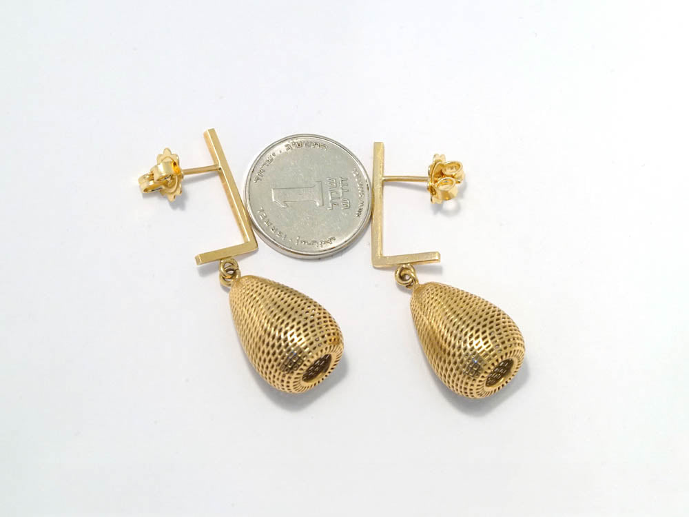 14K Yellow Gold Pineapple Contemporary Dangle Earrings