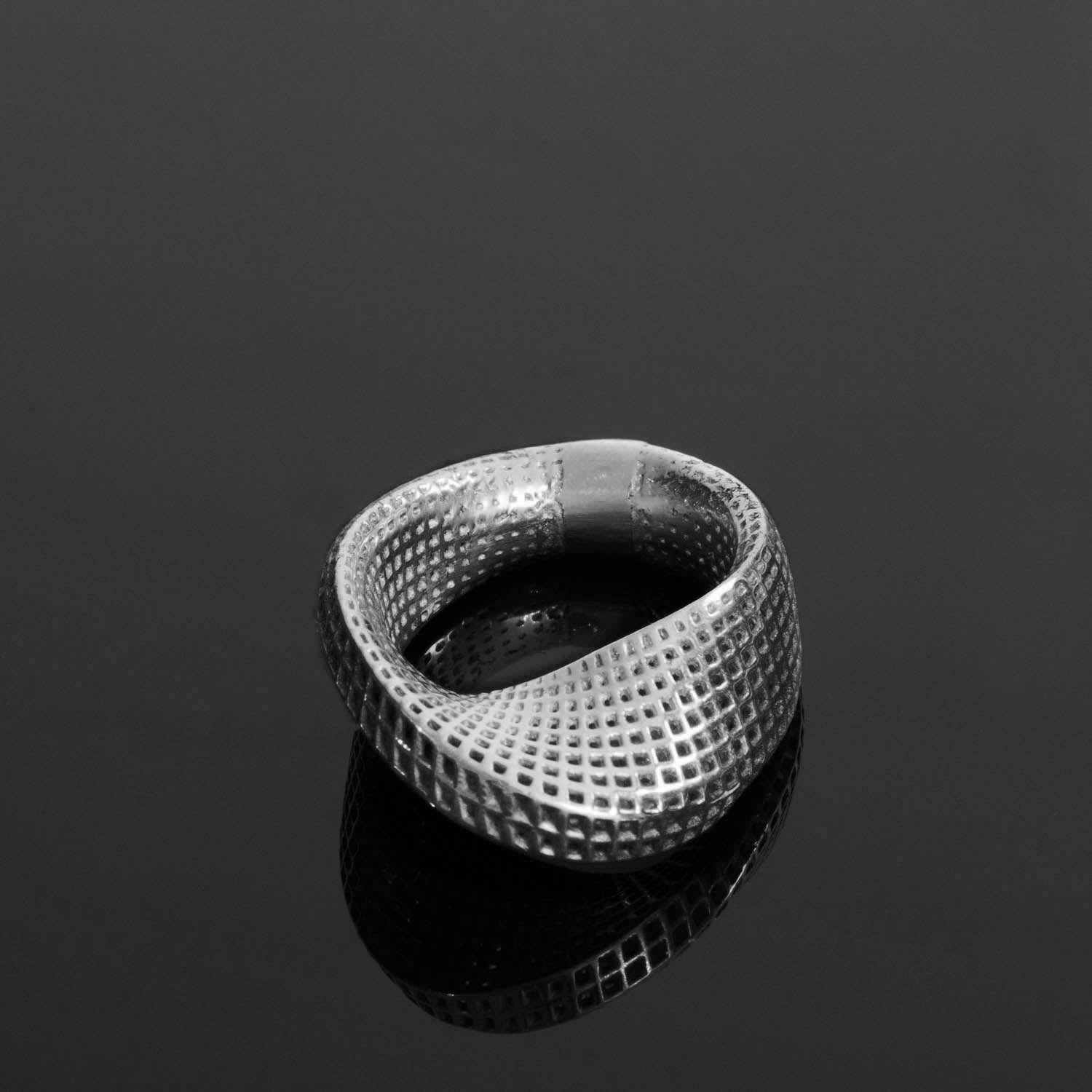 Sterling Silver-  Slim Mobius #1 Ring