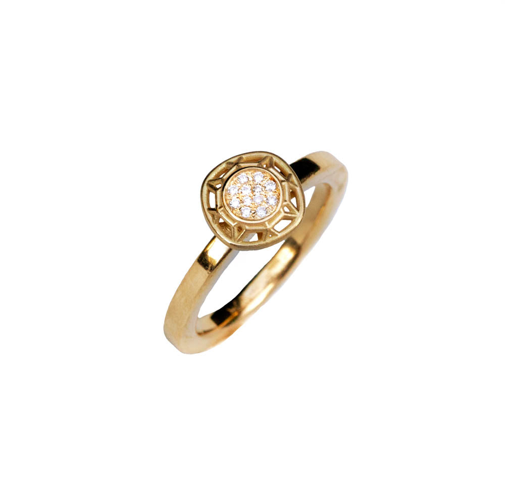 18K yellow Diamond Shape #4 -wedding Ring