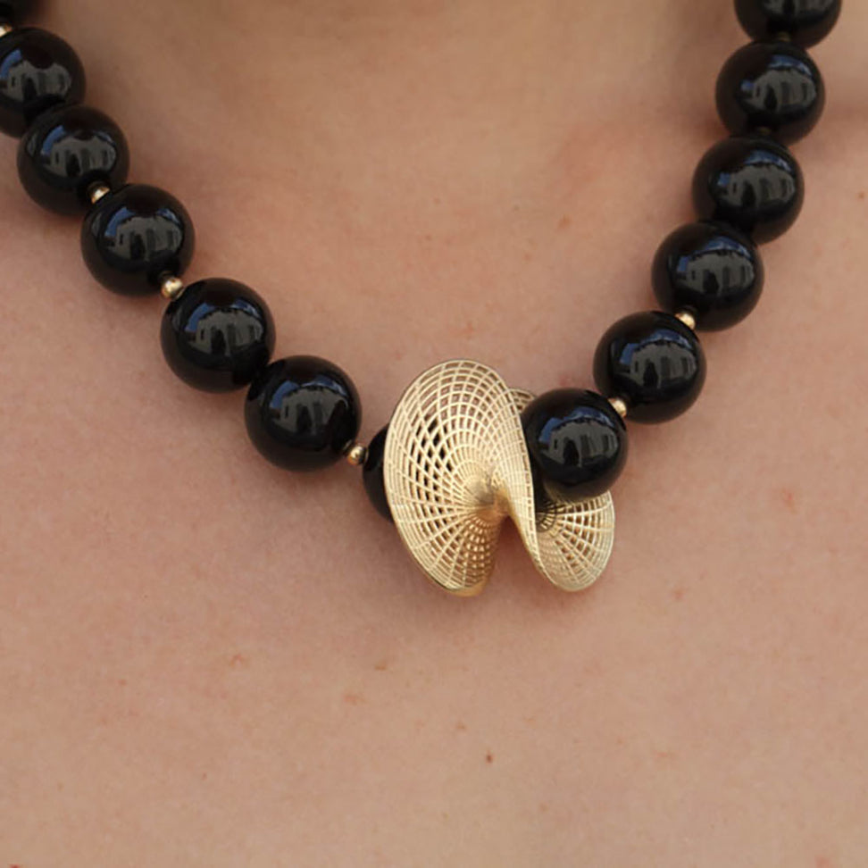 14K Black Onyx Beaded Necklace, Twisted Disk