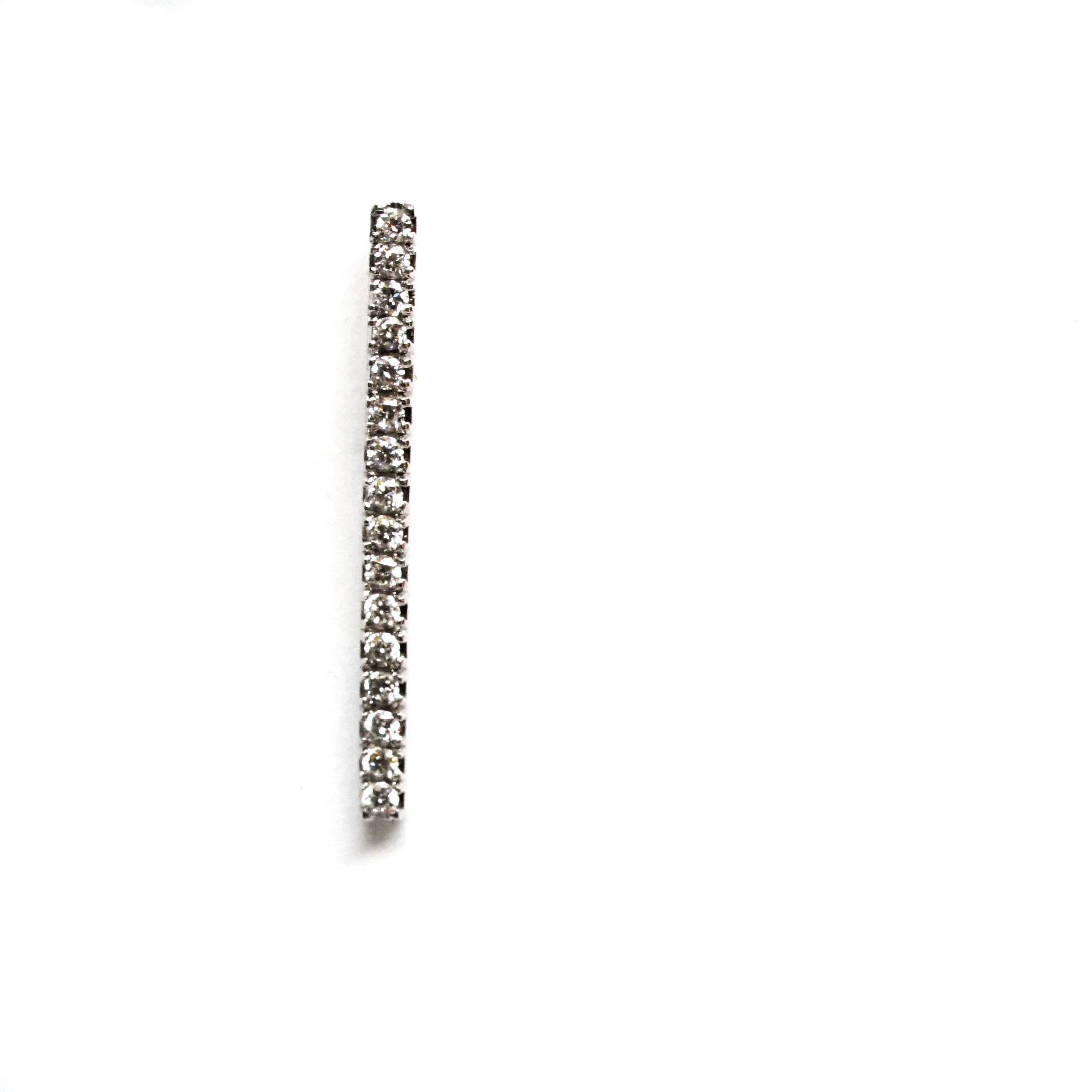 18k - Black Diamonds Bar Line Modern Earrings