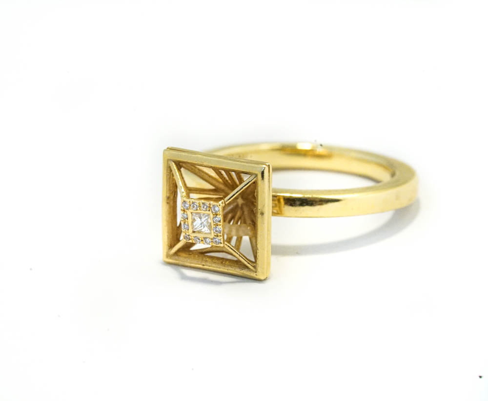 18K yellow gold - Square diamond shape , Unique Solitaire Diamond shape
