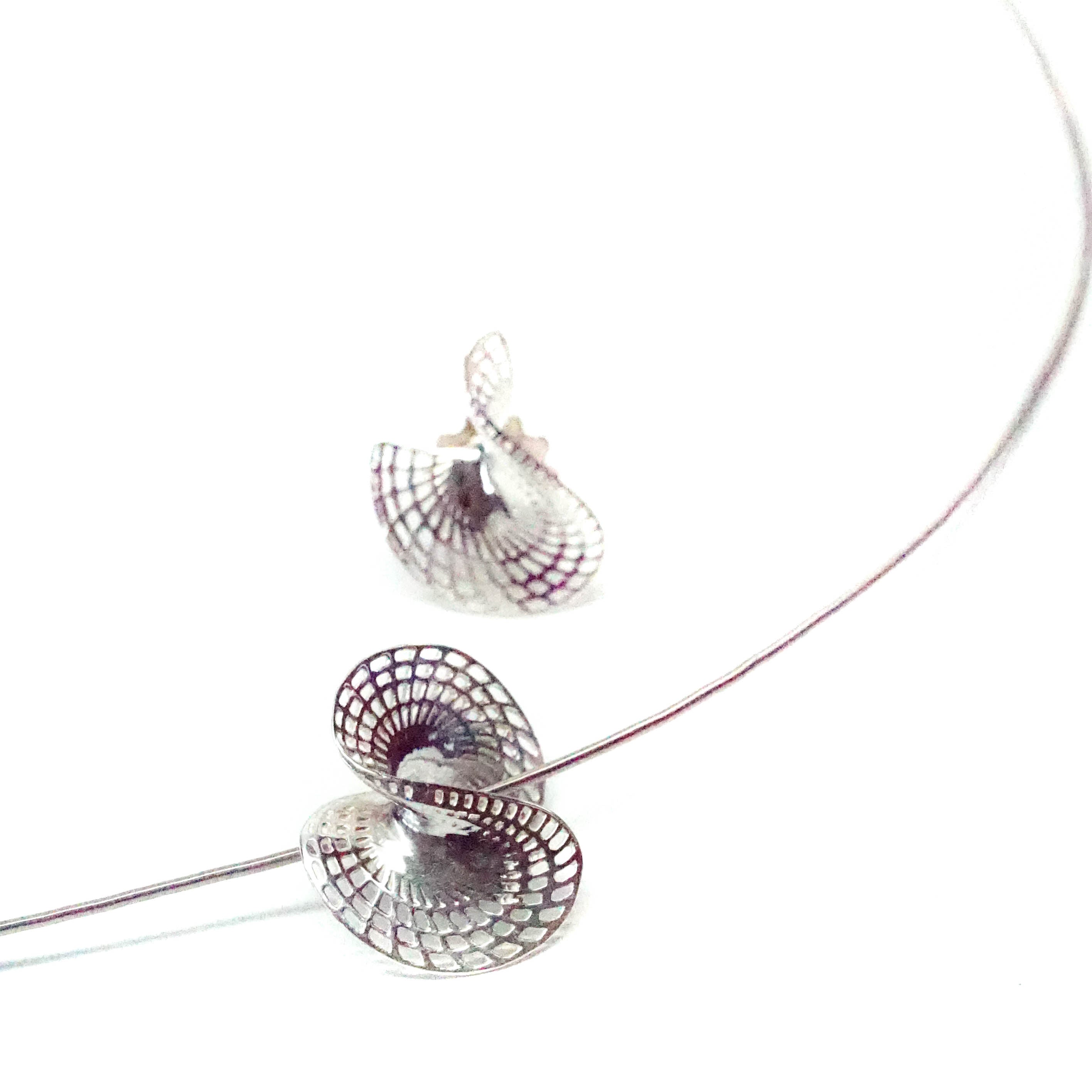 18K white gold- Stud Small Twisted Disk Earrings& matching twisted disk pendant on SS coil