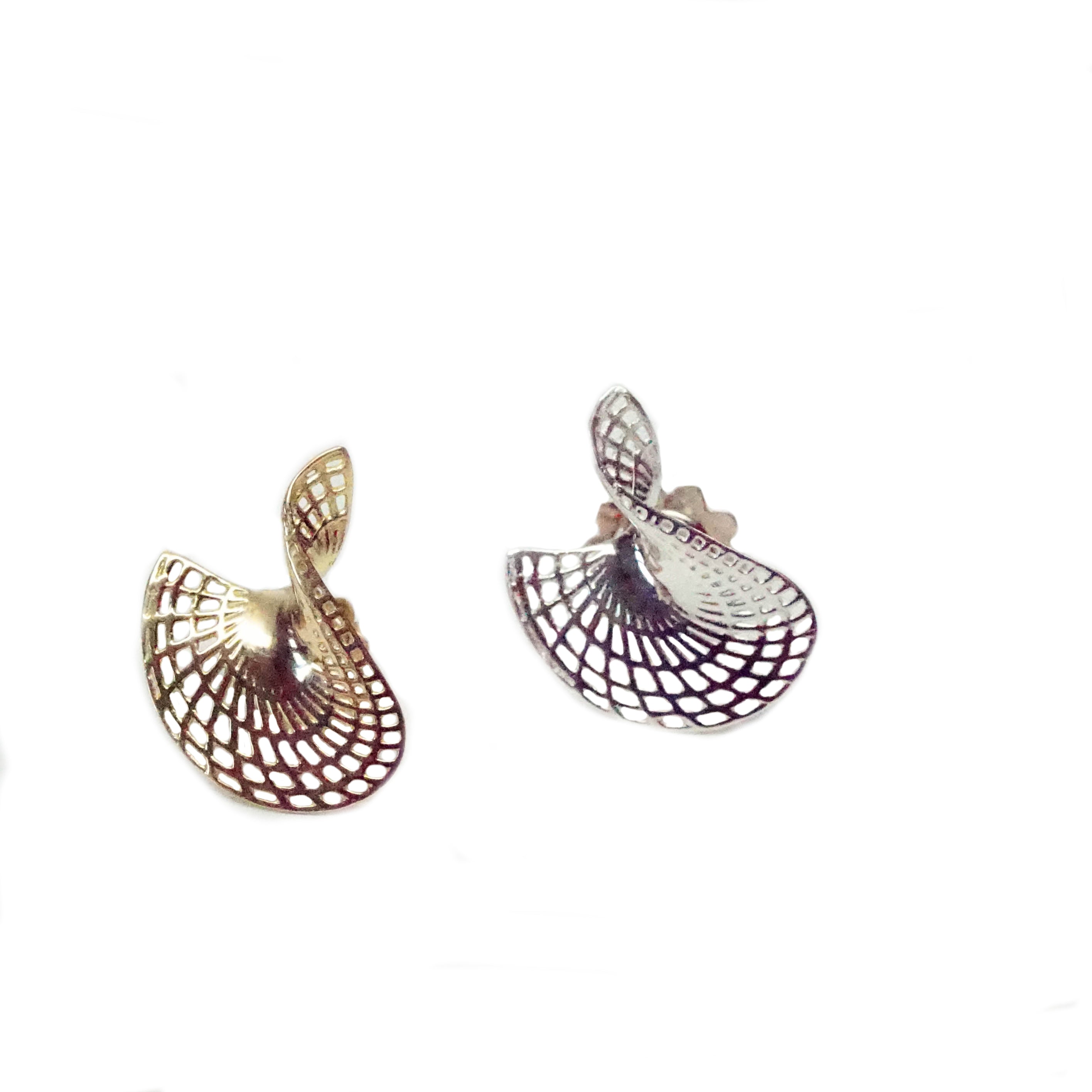 Sterling Silver- Stud Small Twisted Disk Earrings
