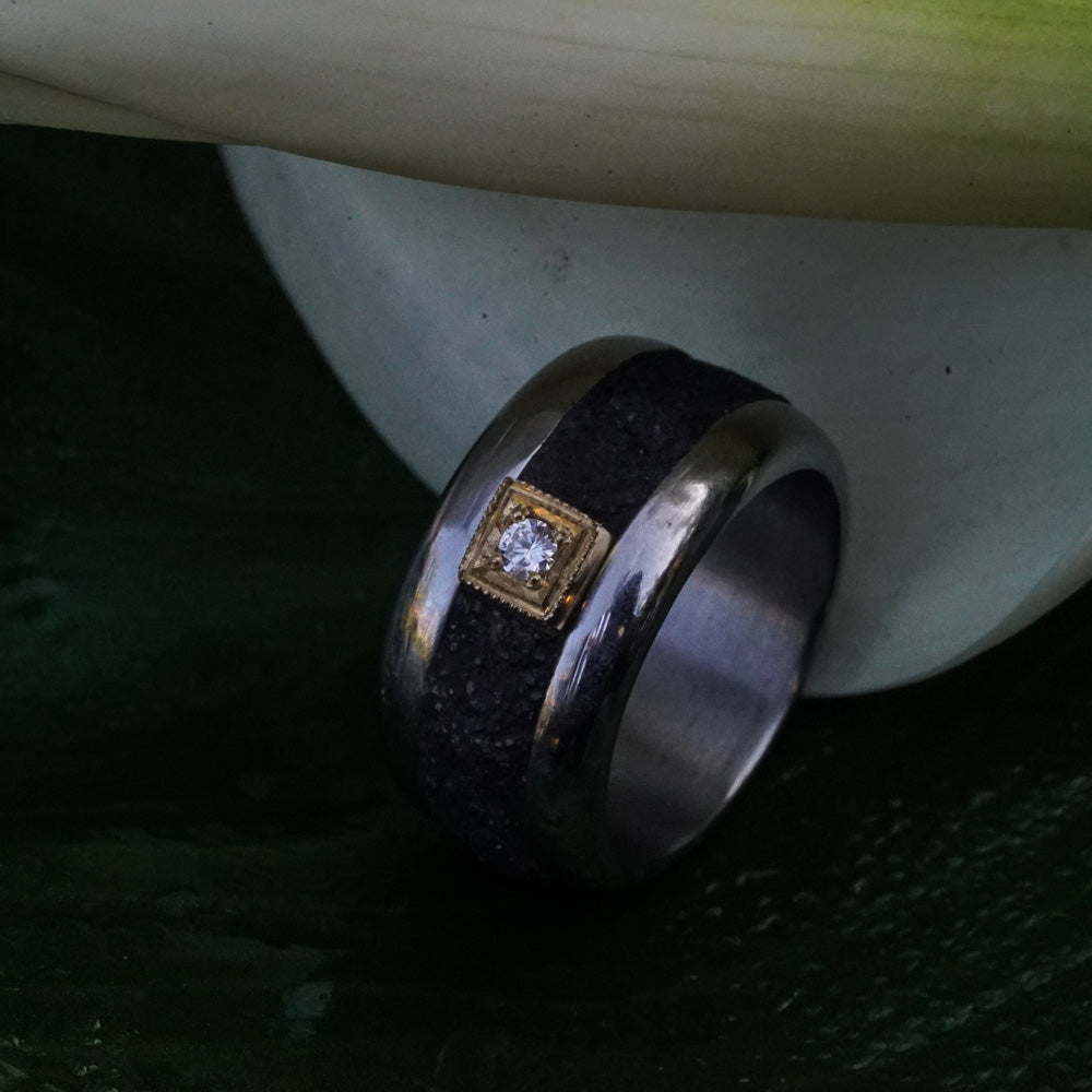 Stainless Steele ring VS round white Diamond-  Black Cement