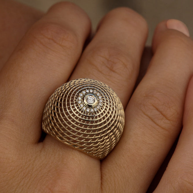 18K white gold- Net Diamond Bombe Ring