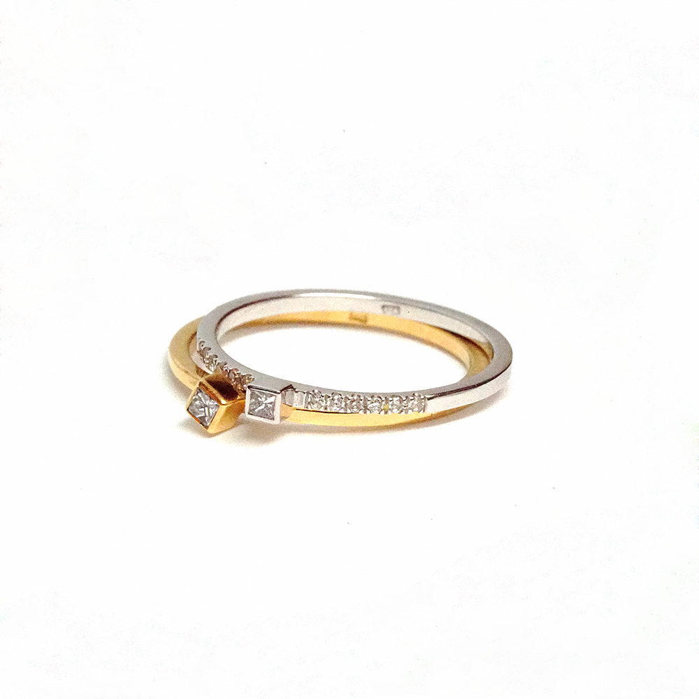 18k-  White Gold  Solitaire Diamond Ring - handmade jewelry