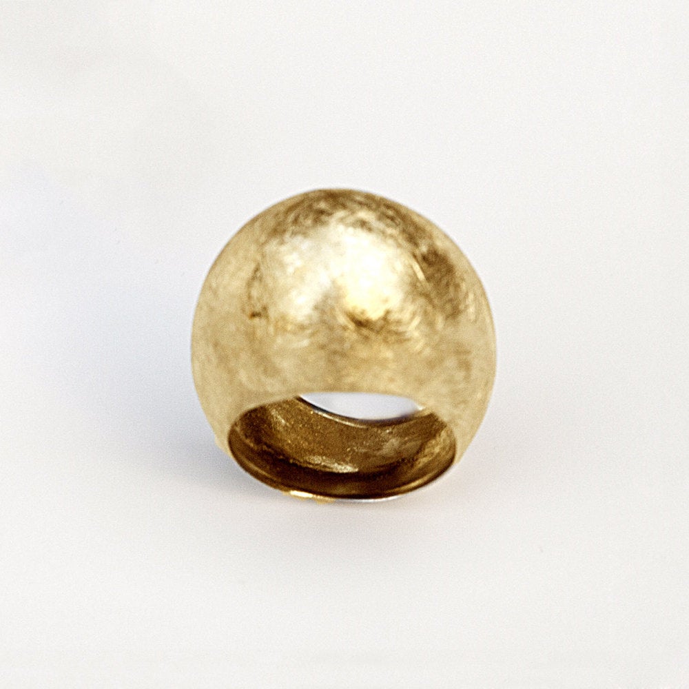 18K yellow gold - EGG -SOLID Statement Unique ring
